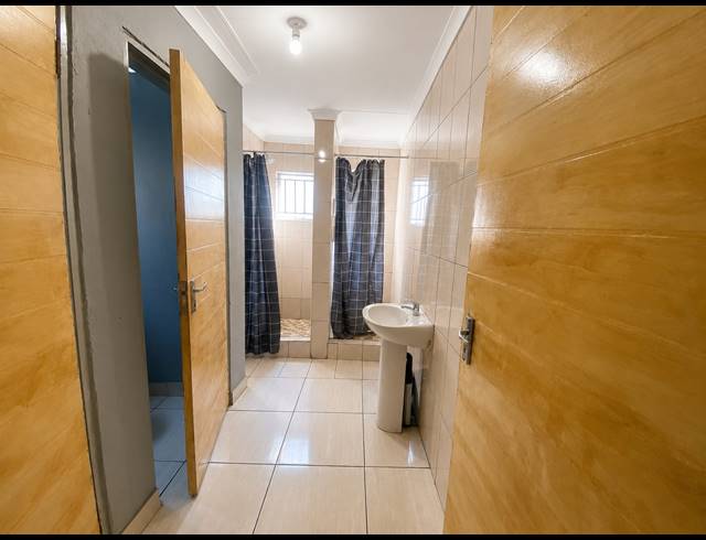 31 BEDROOM HOUSE FOR SALE IN VANDERBIJLPARK SE 7